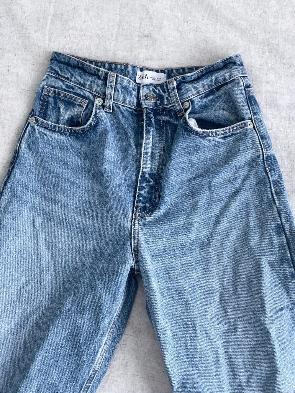 ZARA women Light Blue Denim Jeans